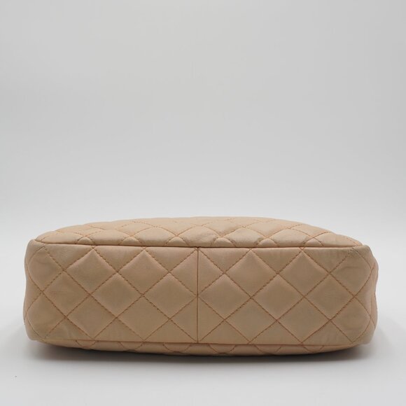 *SOLD* CHANEL Large Beige Quilted Camera Case Bag - Pre-Owned - Picture 3 of 7